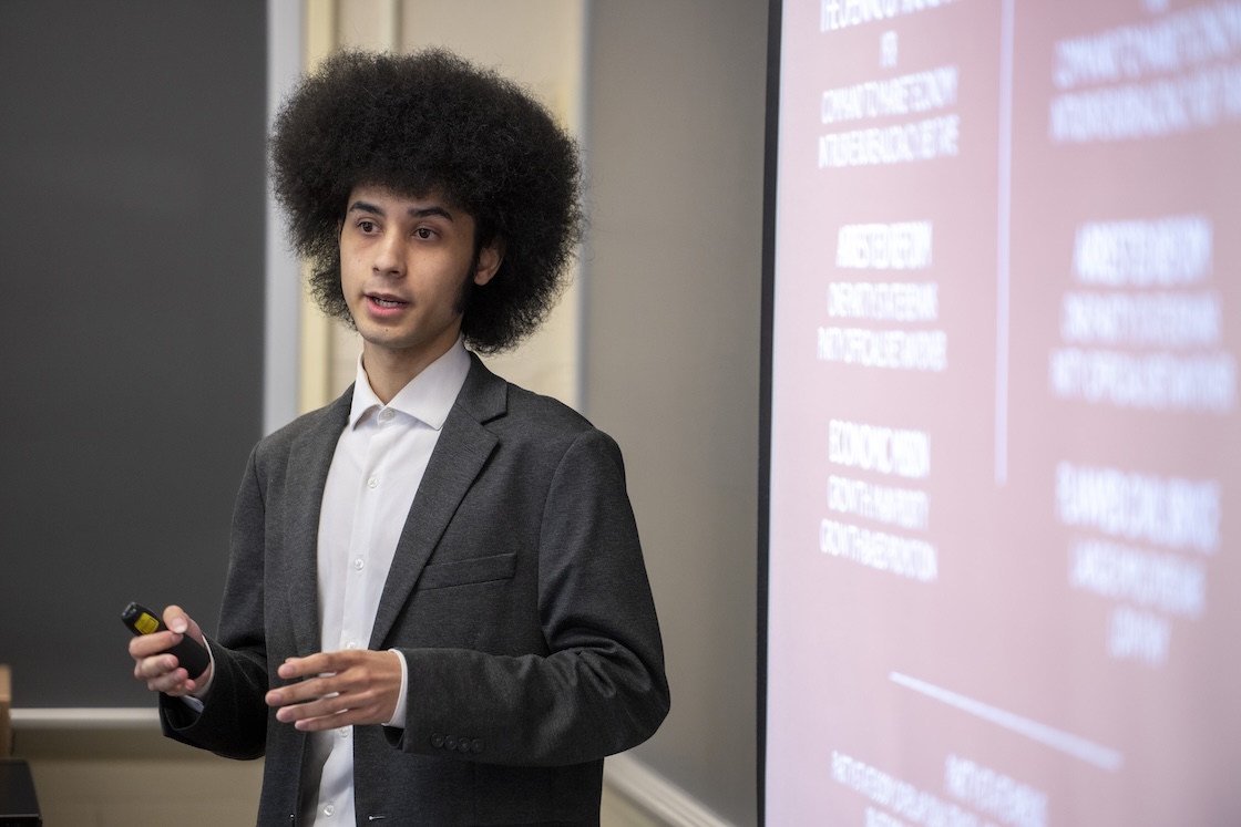 A student presenting research.