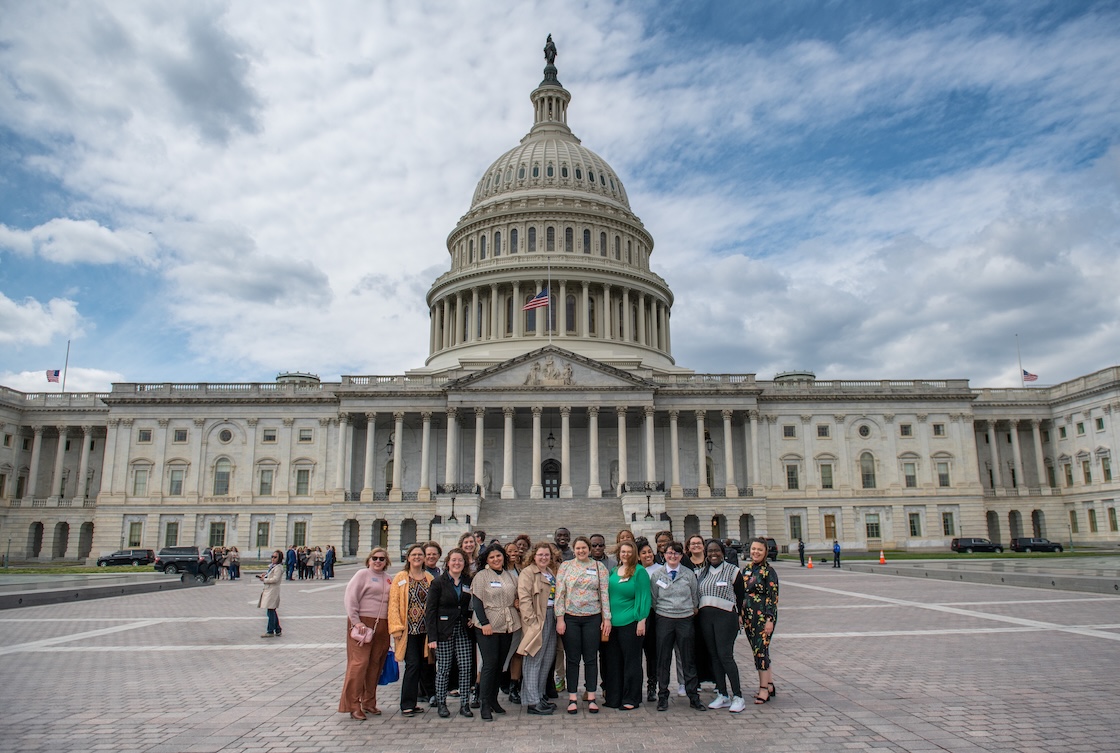 Hood students in front of the Capitol.