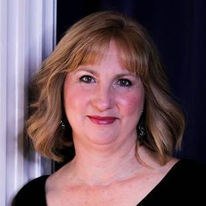 Lynn Staininger, choral arts director