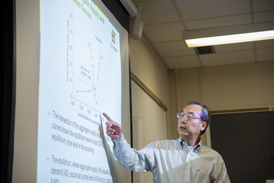 A photo of a Hood professor teaching a class.
