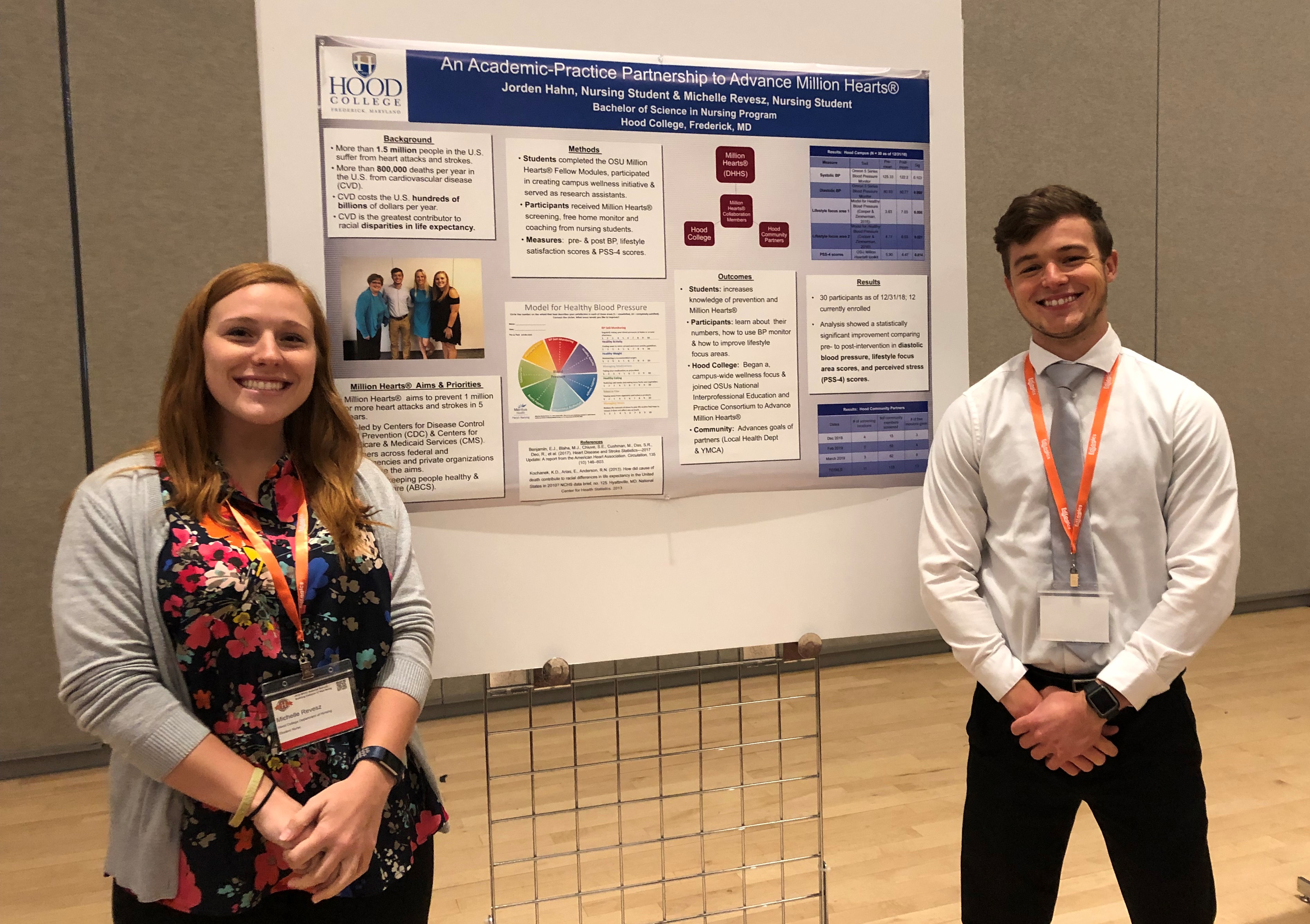 Nursing students Revesz and Hahn with their poster.