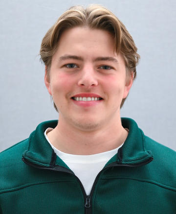 Headshot of Garrett Hitchens '23