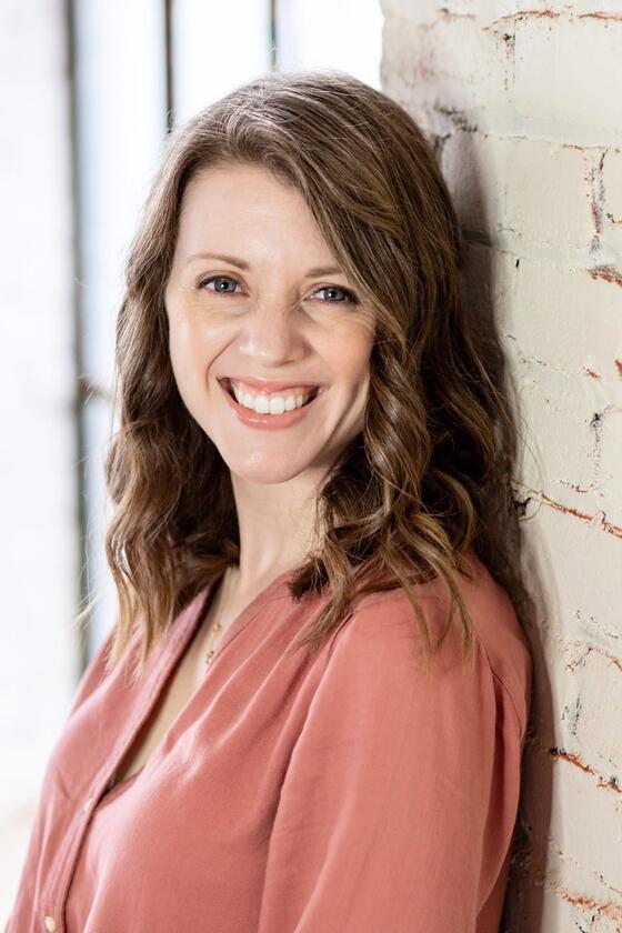 Angie headshot