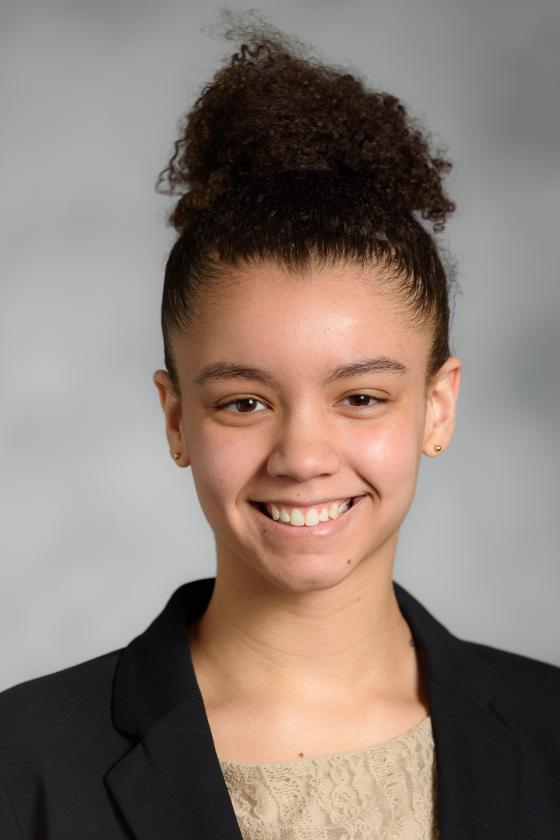Linda Redd '23