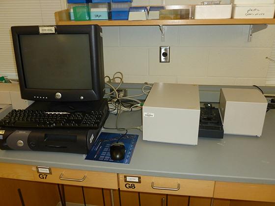 Two Agilent 8453 UV-Vis Diode Array Spectrometers