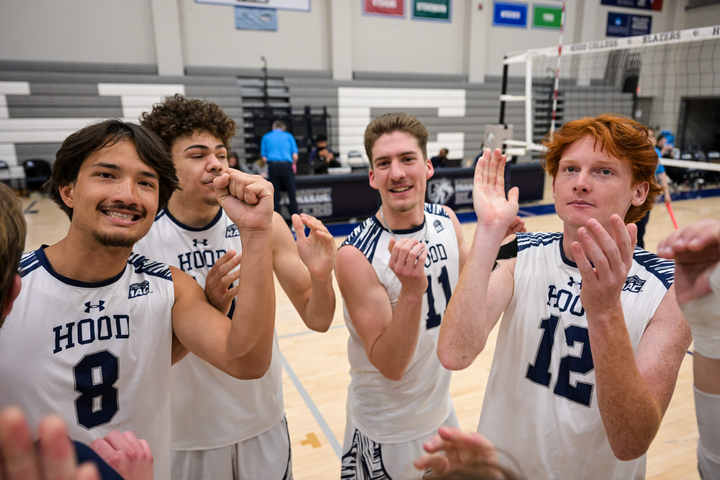 MEn's Volleyball